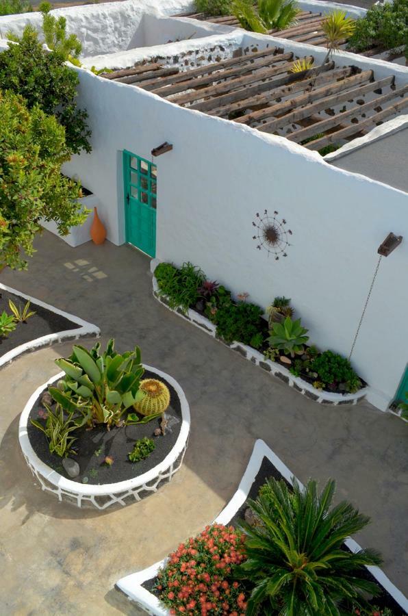 Tías Los Lirios Hotel Rural - Adults Only מראה חיצוני תמונה