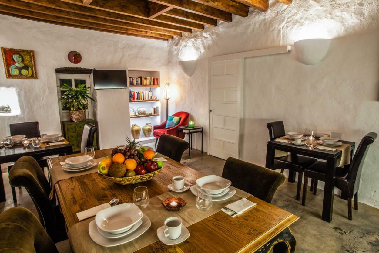 Tías Los Lirios Hotel Rural - Adults Only מראה חיצוני תמונה