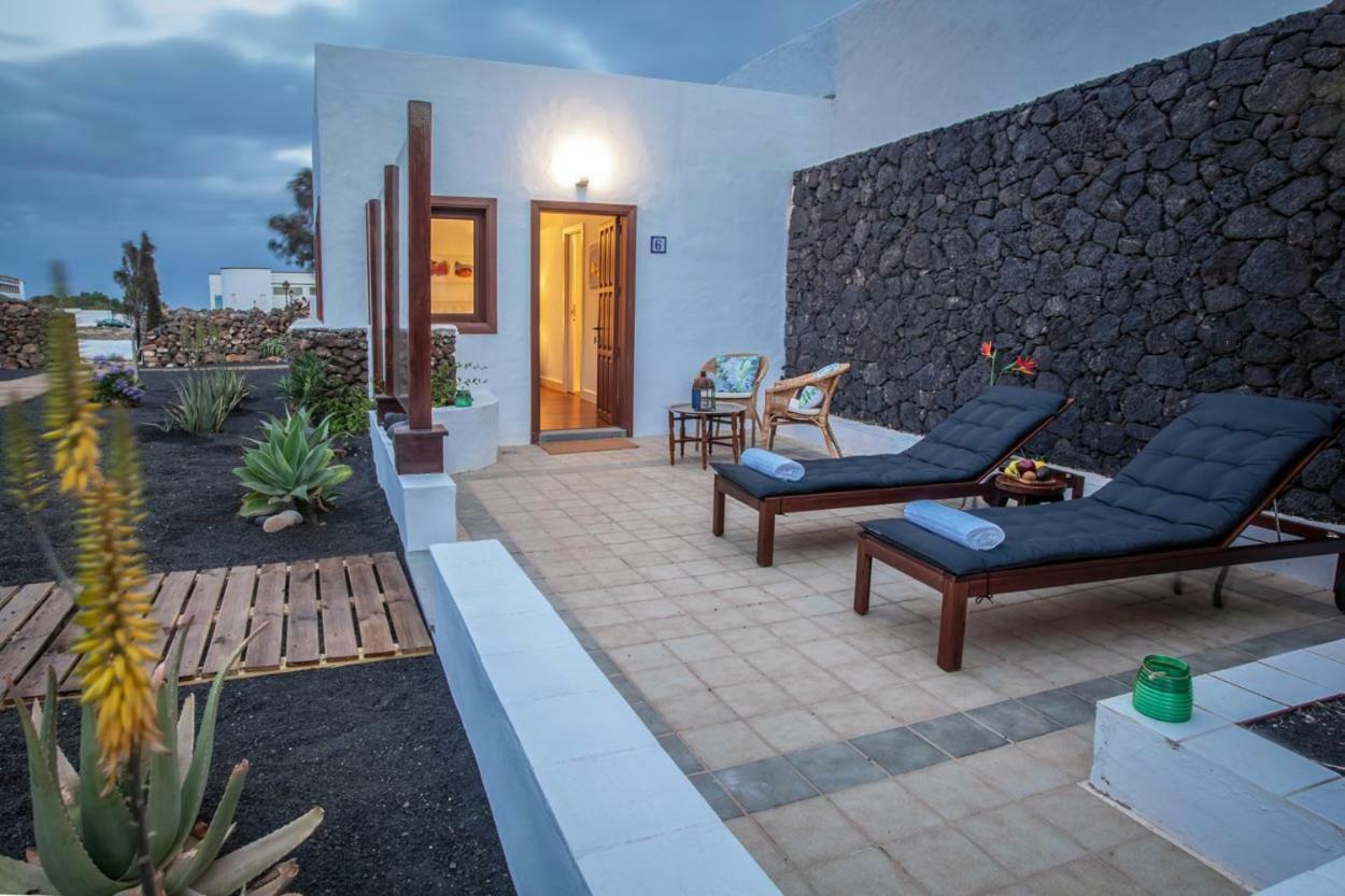 Tías Los Lirios Hotel Rural - Adults Only מראה חיצוני תמונה